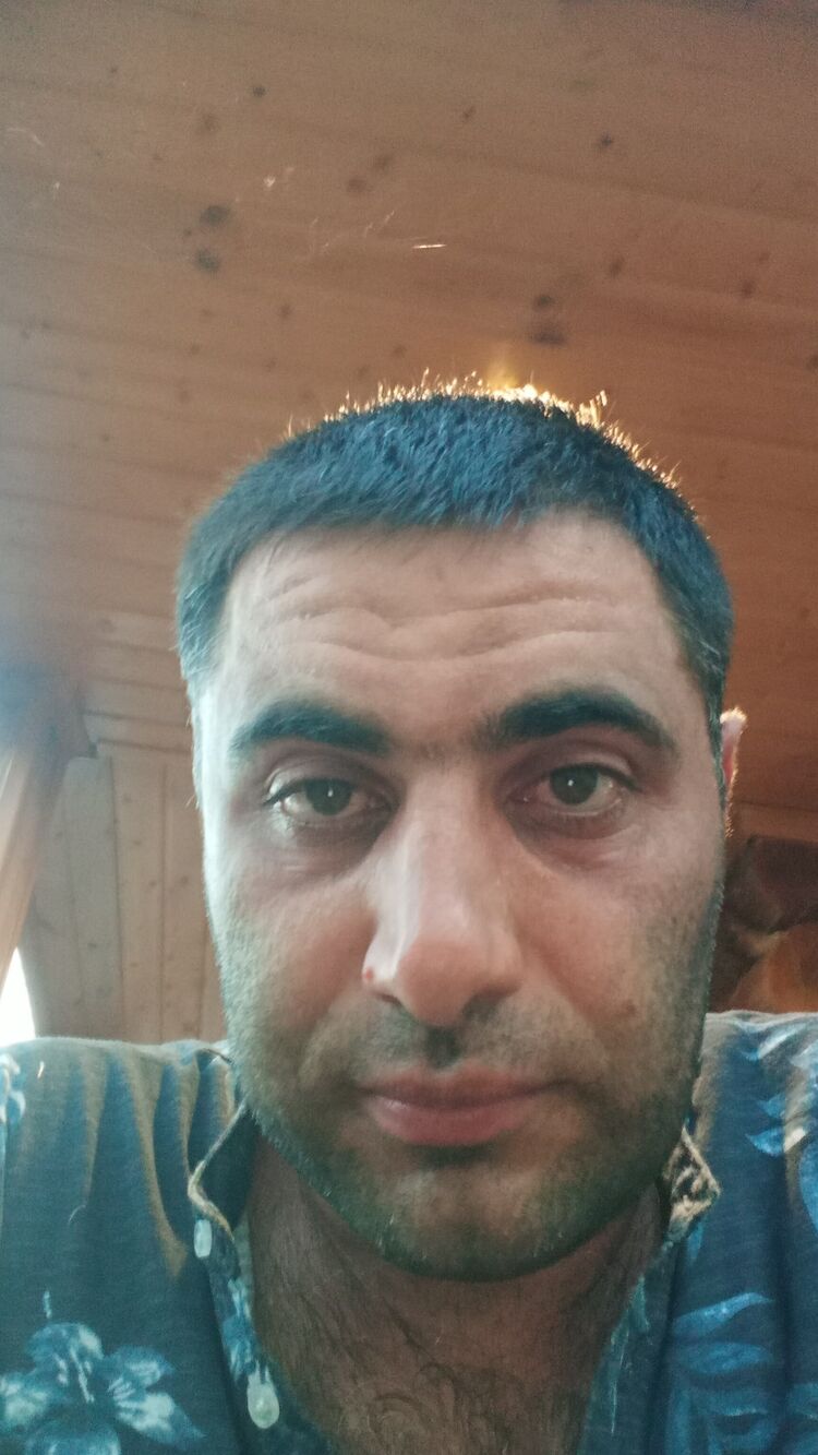  41278403  Armen, 33 ,    