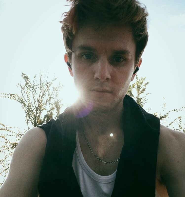 ���� 31364073 ������� Mark, 26 ���, ���� ���������� � ������������