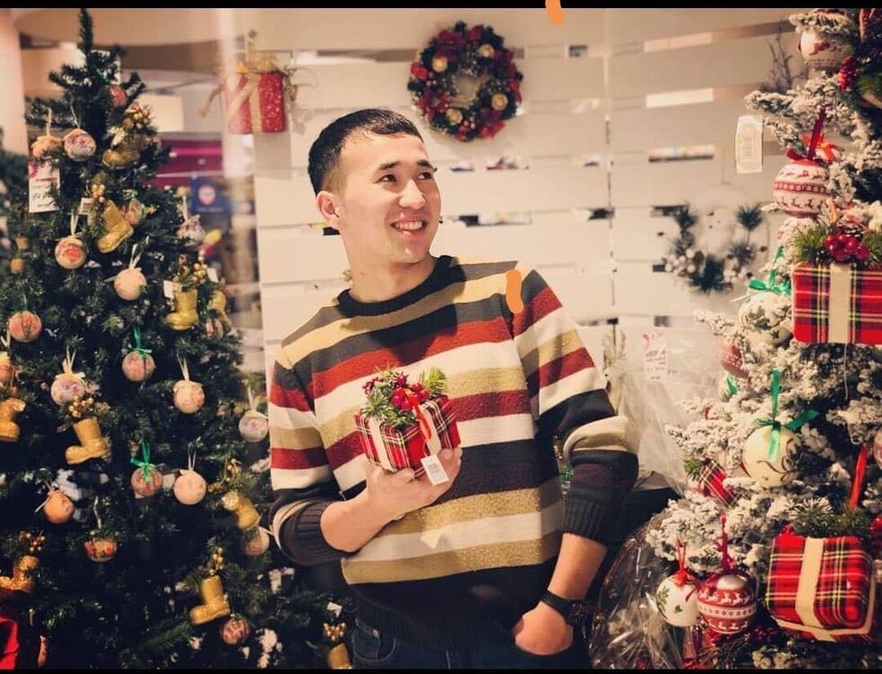  ,   Ermahan, 29 ,   ,   