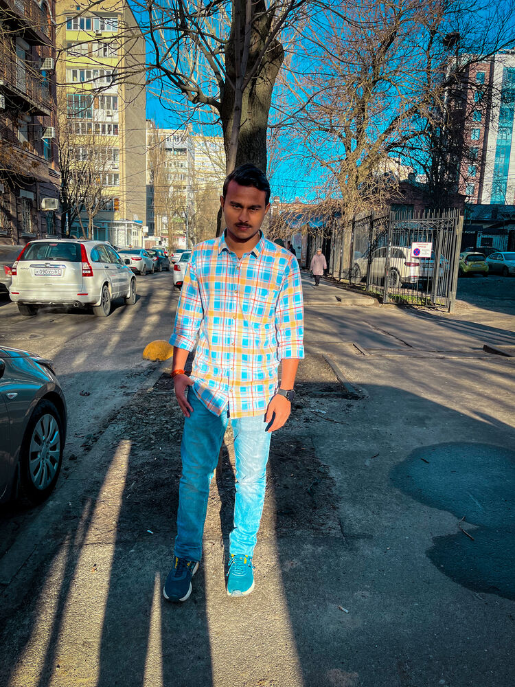  31967293  Nitin, 22 ,    --