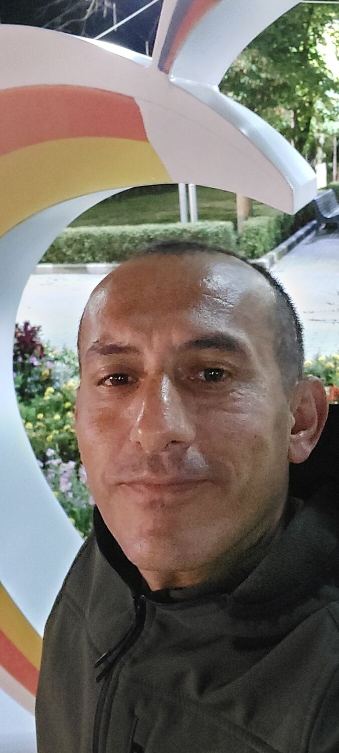  40346213  Mehmet, 45 ,    