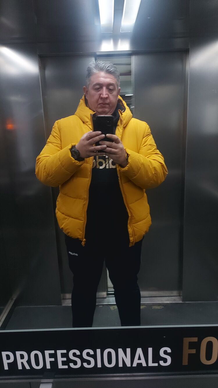  ,   Dragan, 44 ,   ,   , c , 