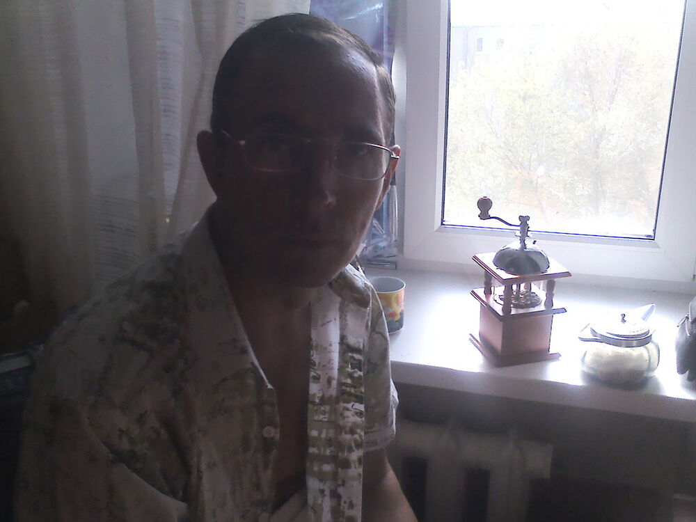  19825583  Vasilie, 56 ,    