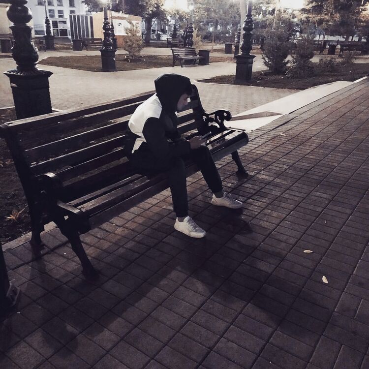  42649203  , 27 ,    
