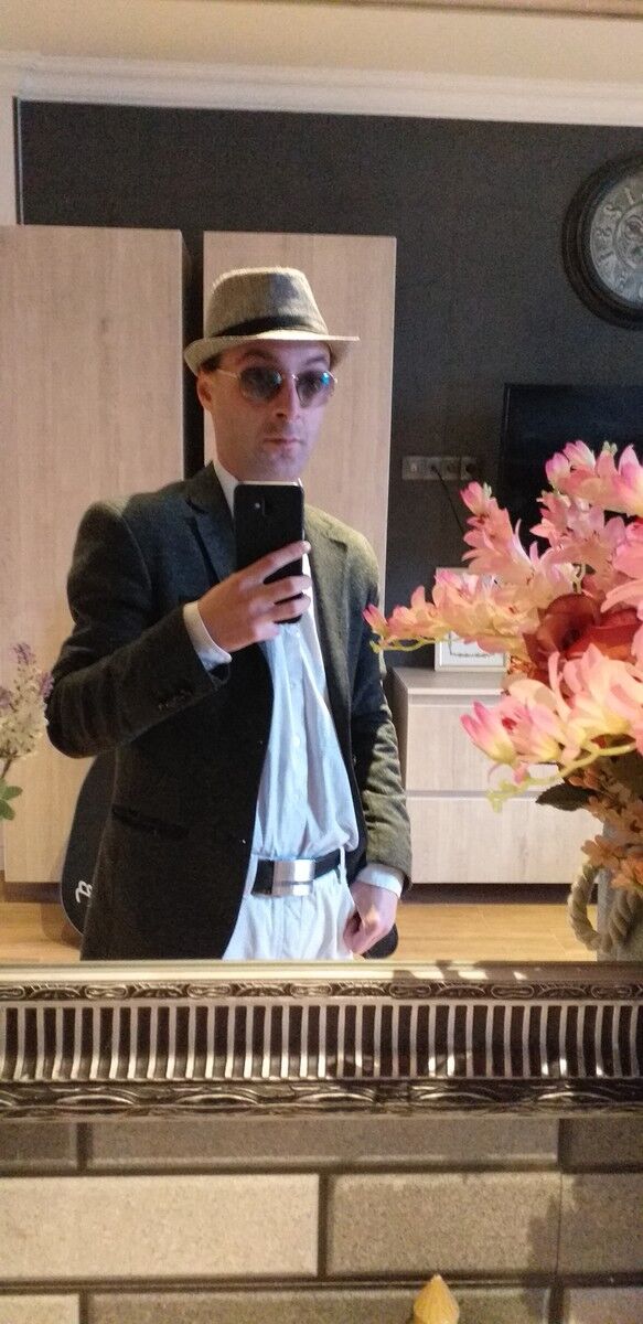  19113923  Caruso, 38 ,    