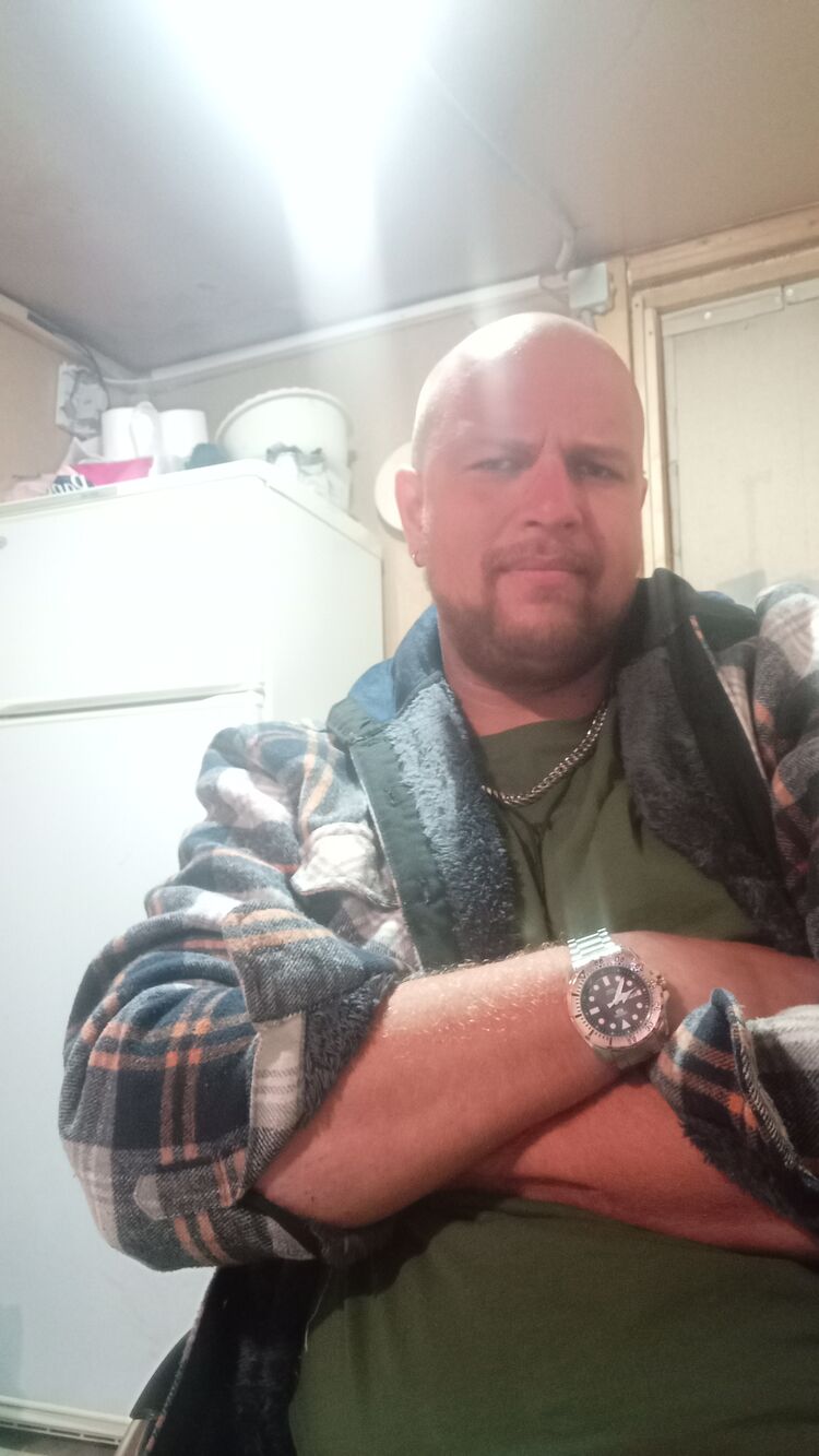  ,   Tony, 36 ,   ,   , c , 