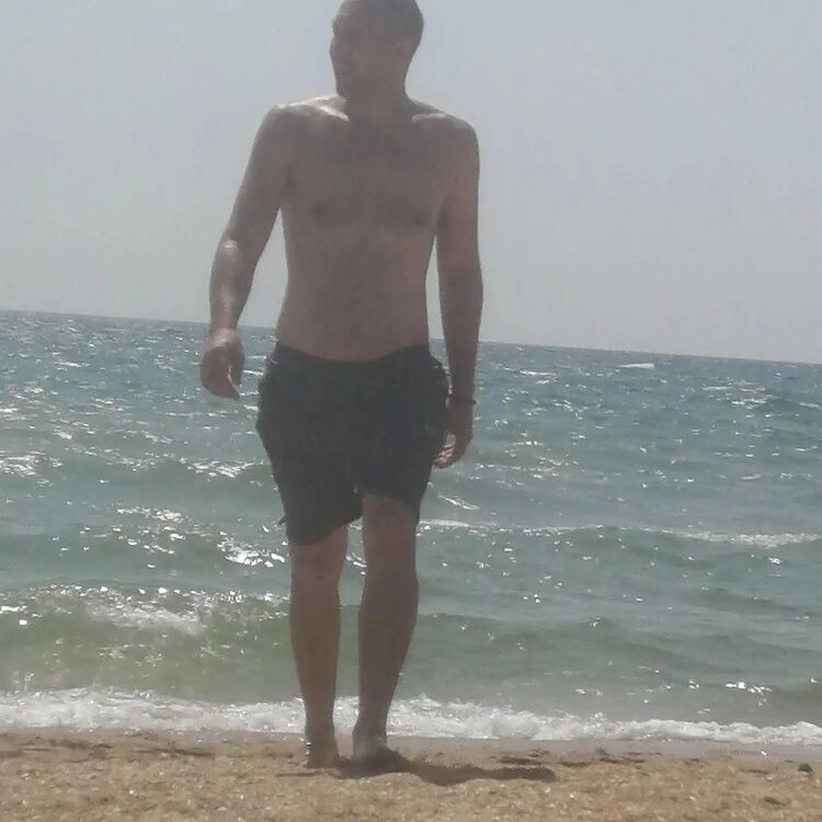  33341413  Evgenii, 38 ,    