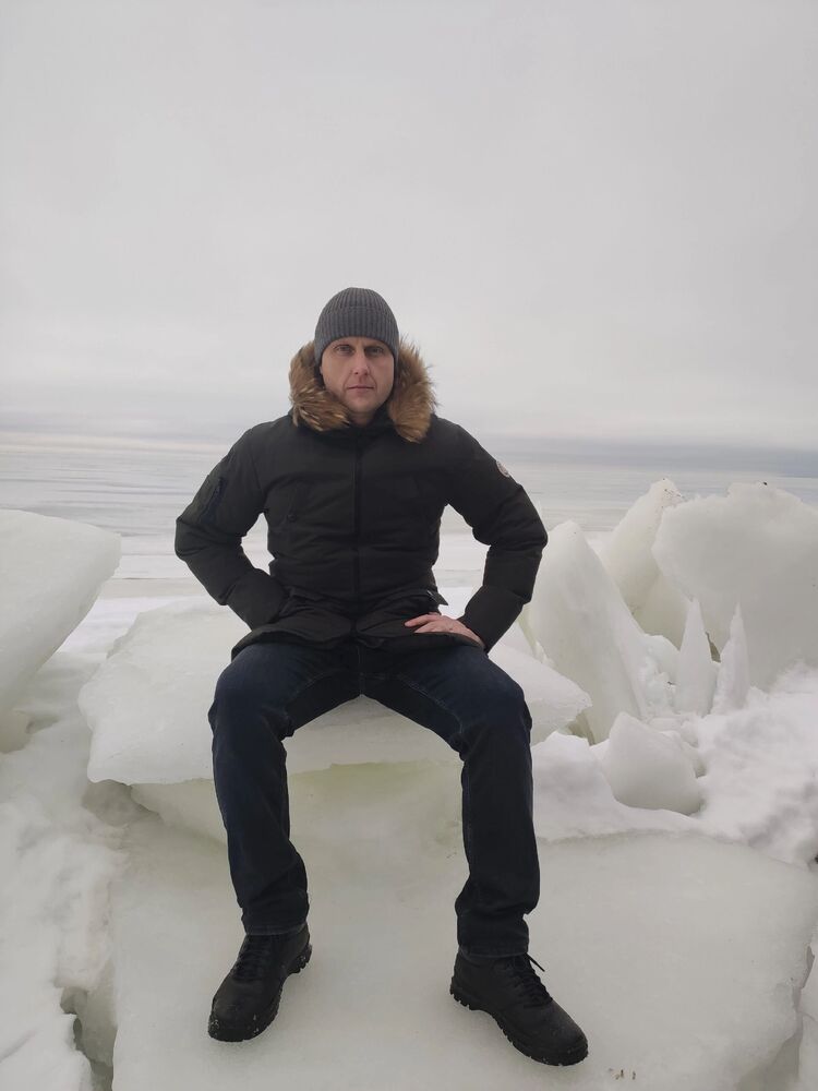  50845043  Alex, 40 ,    