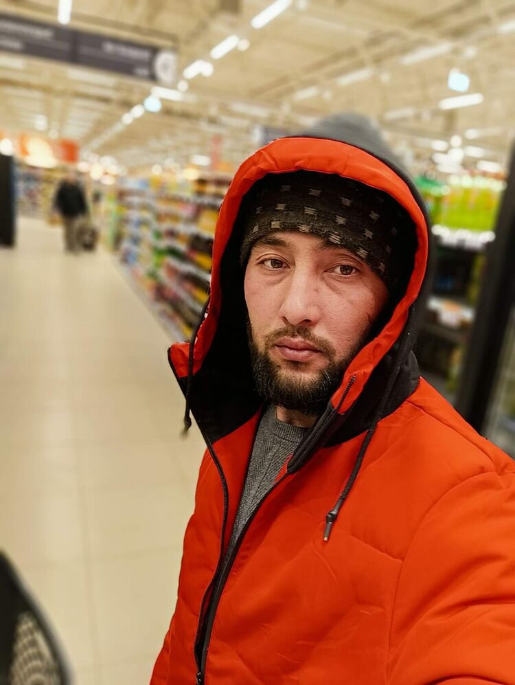  34233733  Shoxrux, 33 ,    