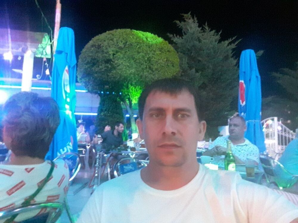  ,   Maks, 39 ,  