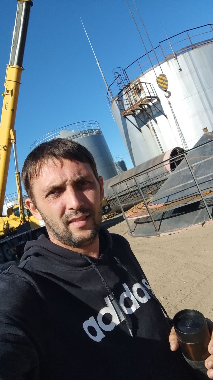  31298413  , 37 ,    