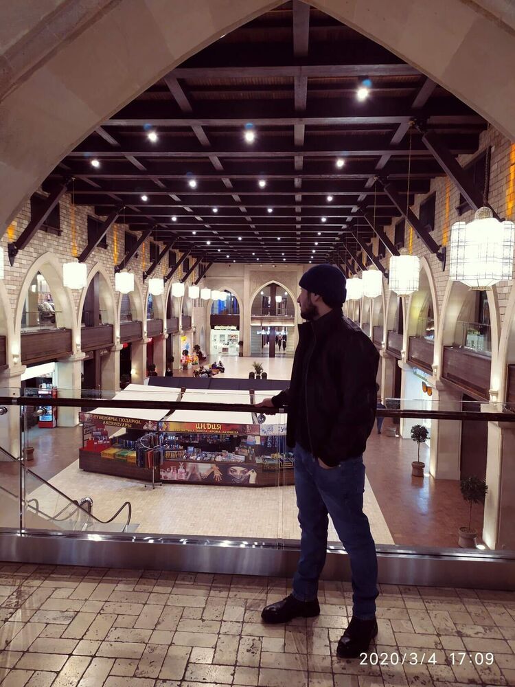  26600333  ZHORA, 37 ,    