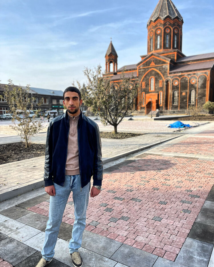  Vietri sul Mare,   Aram, 29 ,   ,   