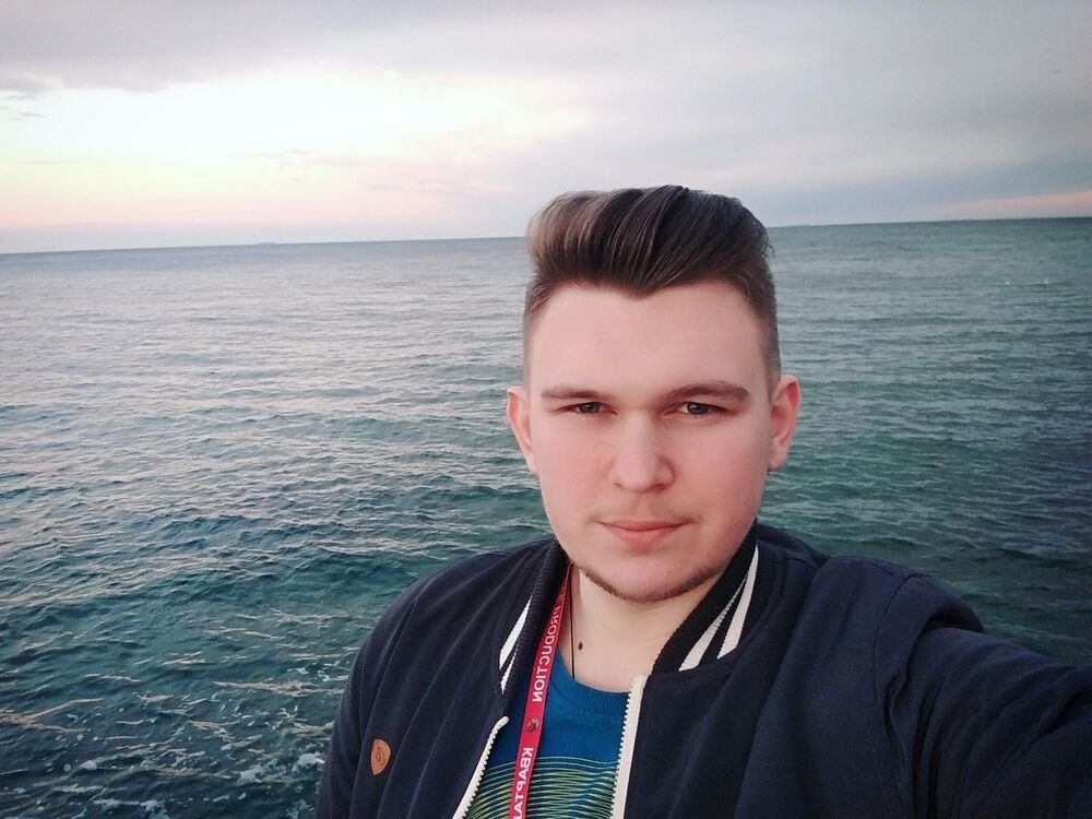  ,   Victor, 28 ,  