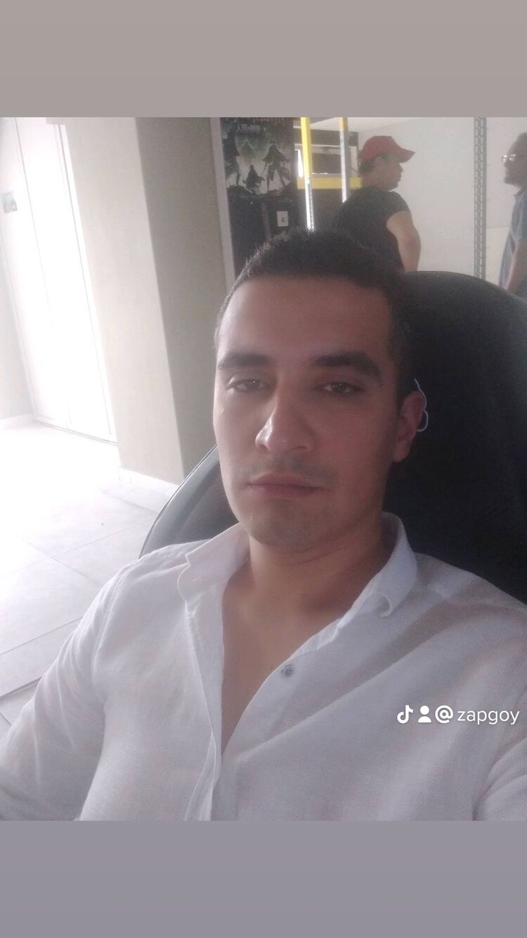  Frankfurt am Main,   Omer faruk, 33 ,   ,   