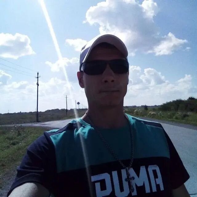  31183693  Slavik, 37 ,    