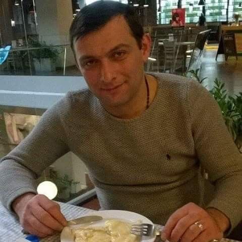 16260753  Gio gio, 44 ,    