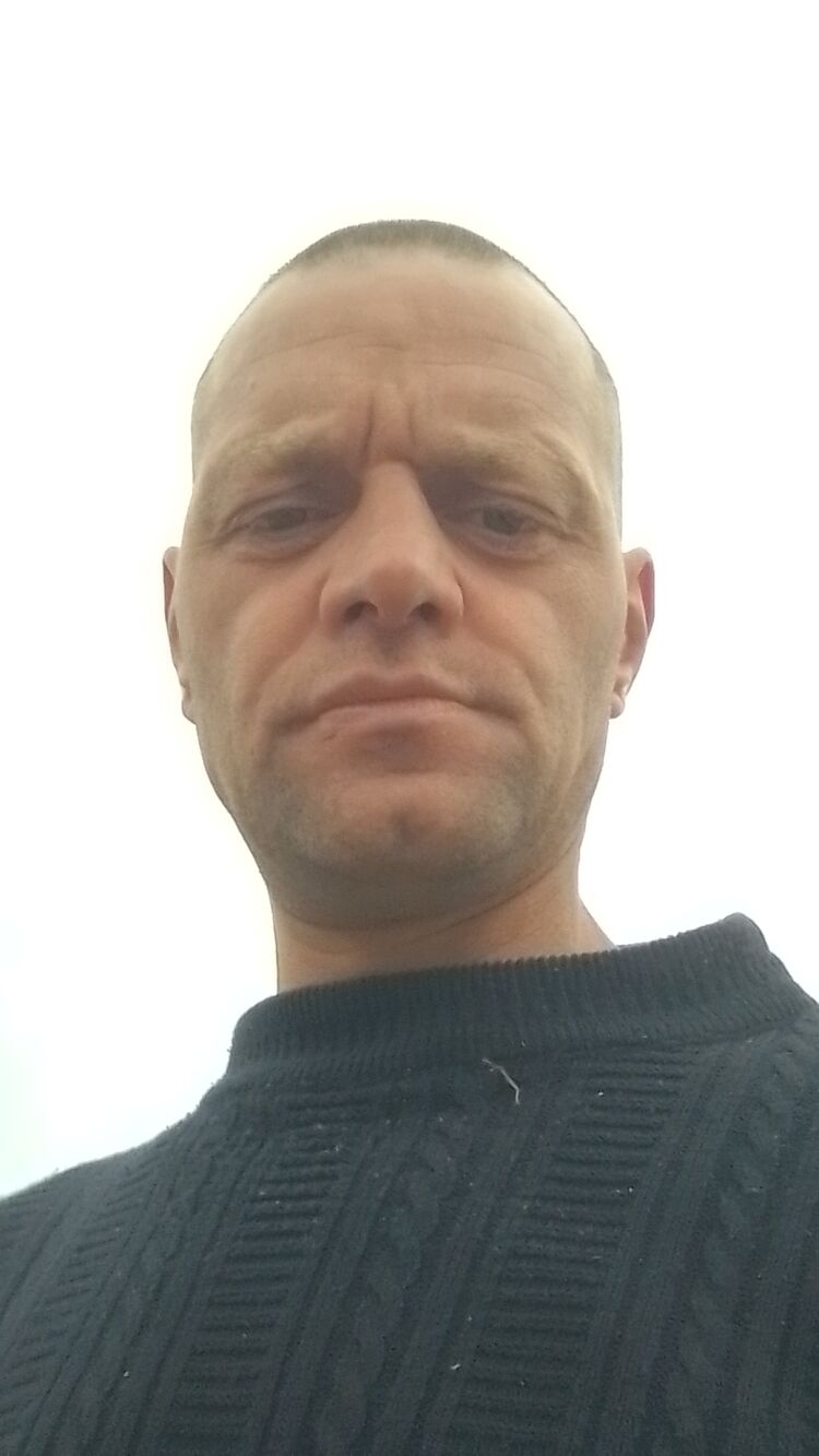  46383063  , 41 ,    