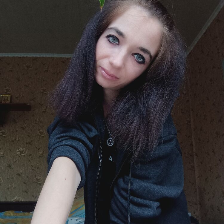  49574383  , 28 ,    