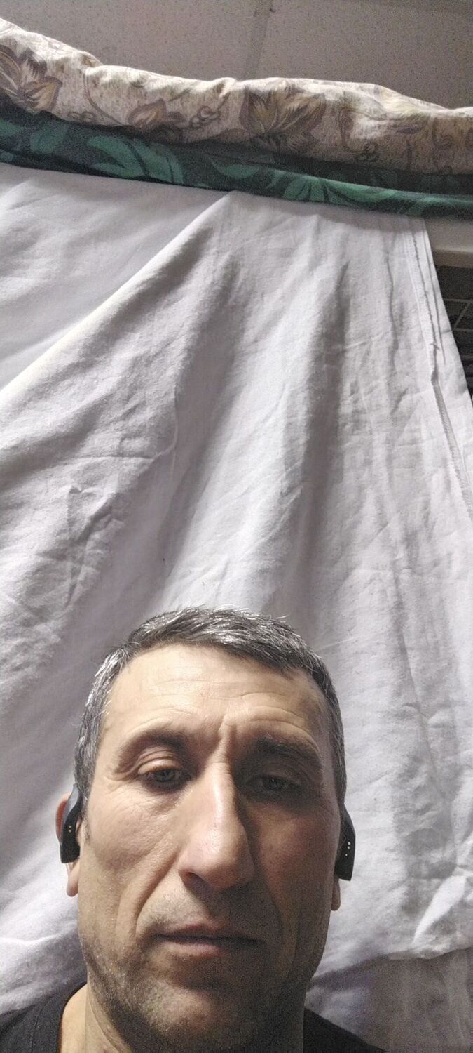  40043993  Ilhom, 48 ,    