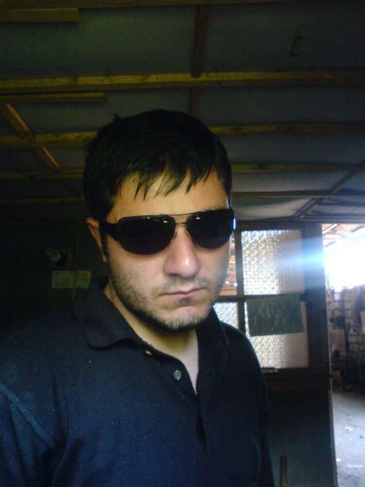  ,   George, 40 ,   