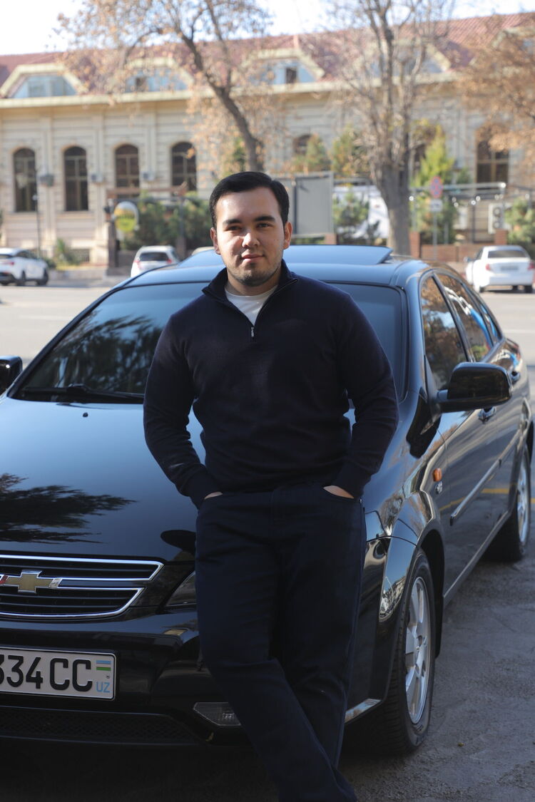  Delhi,   Bahodir, 25 ,   ,   