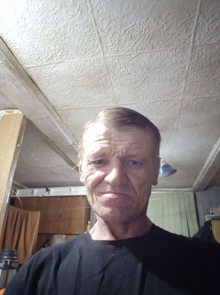  25838893  Dima, 46 ,    