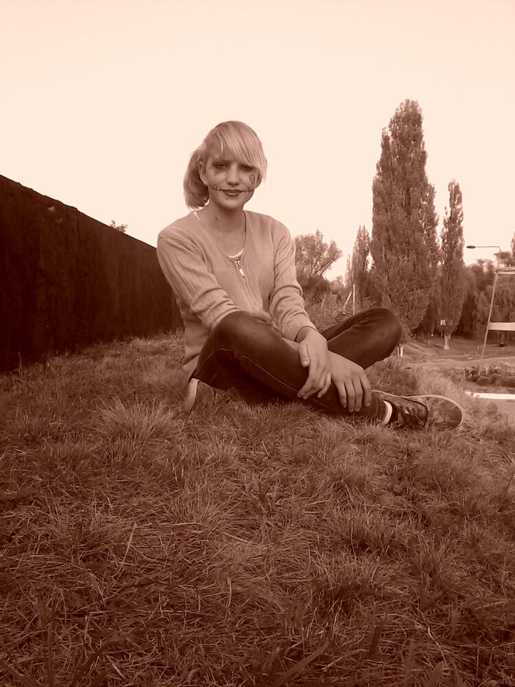 ,   Helena, 28 ,   ,   , c 