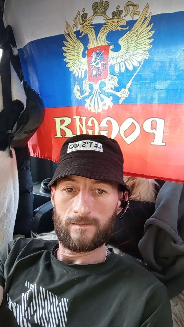  53890043  , 37 ,    
