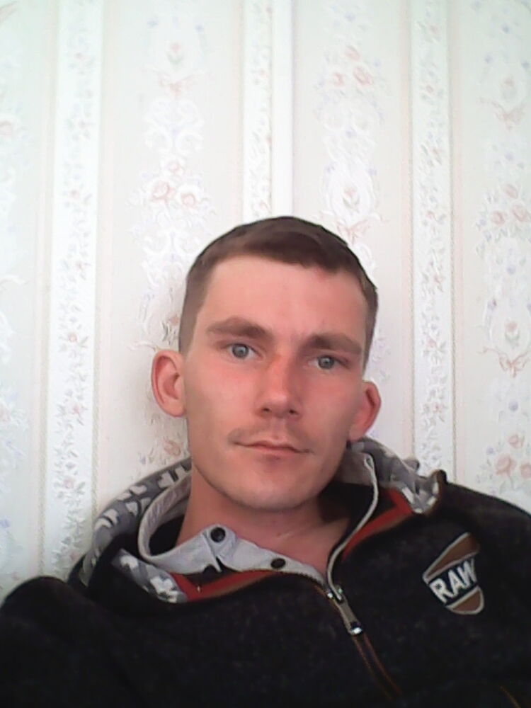  7498133  Aleksandr, 32 ,    