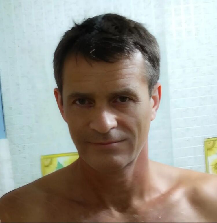  40450213  Alexander, 56 ,    