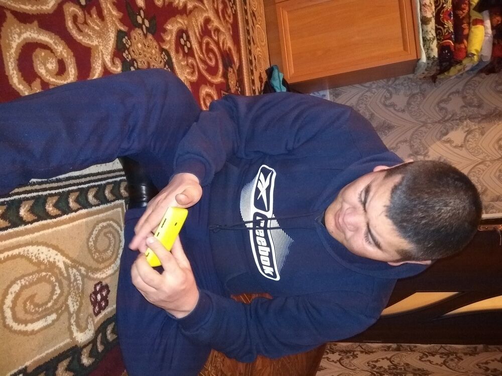  18549843  Sezdbek, 39 ,    