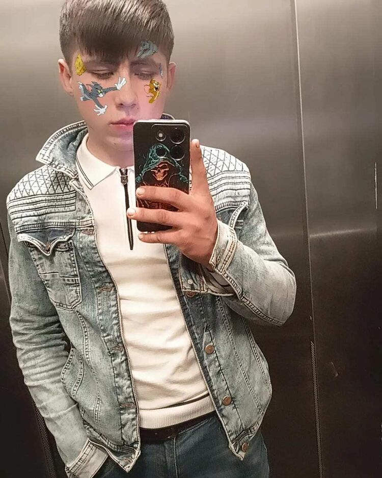  43288343  , 20 ,    