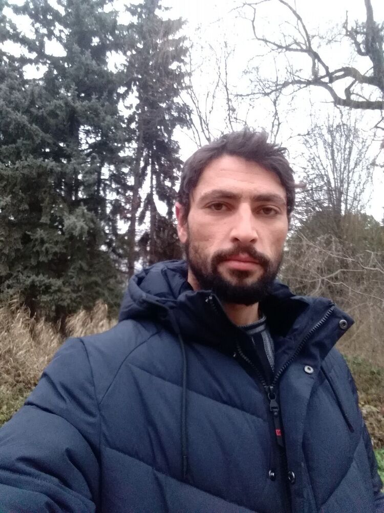  ,   Krisss, 39 ,   ,   , c 