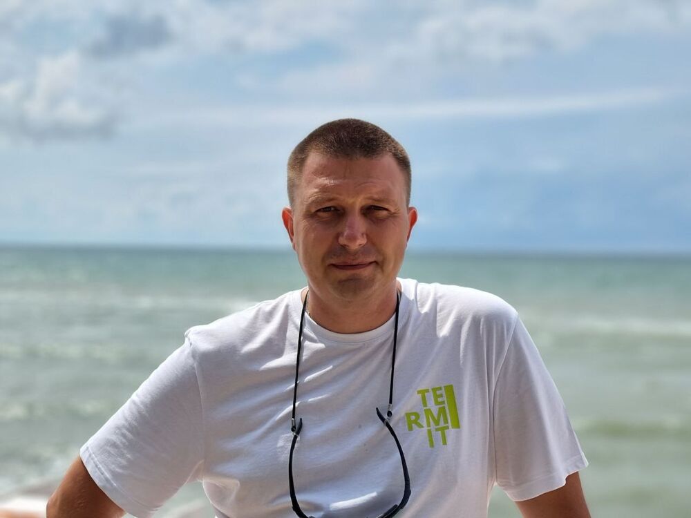  ,   Alx, 48 ,   ,   