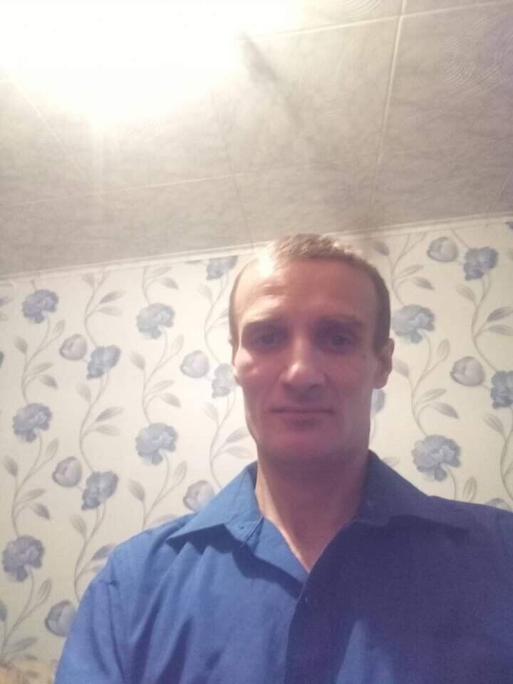  22330583  Vlad, 43 ,    