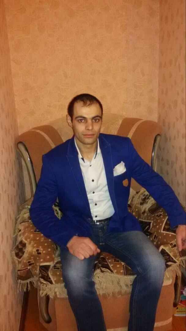  45221983  Kerim, 34 ,    