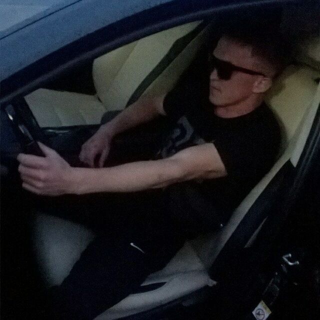  48664723  , 28 ,    -