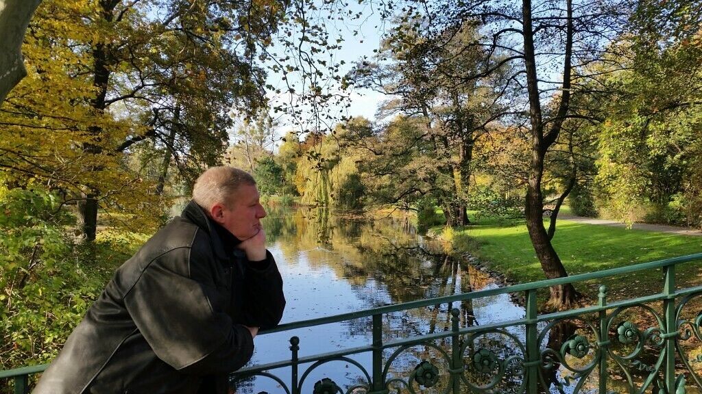  20609923  Vyacheslav, 62 ,    Laatzen