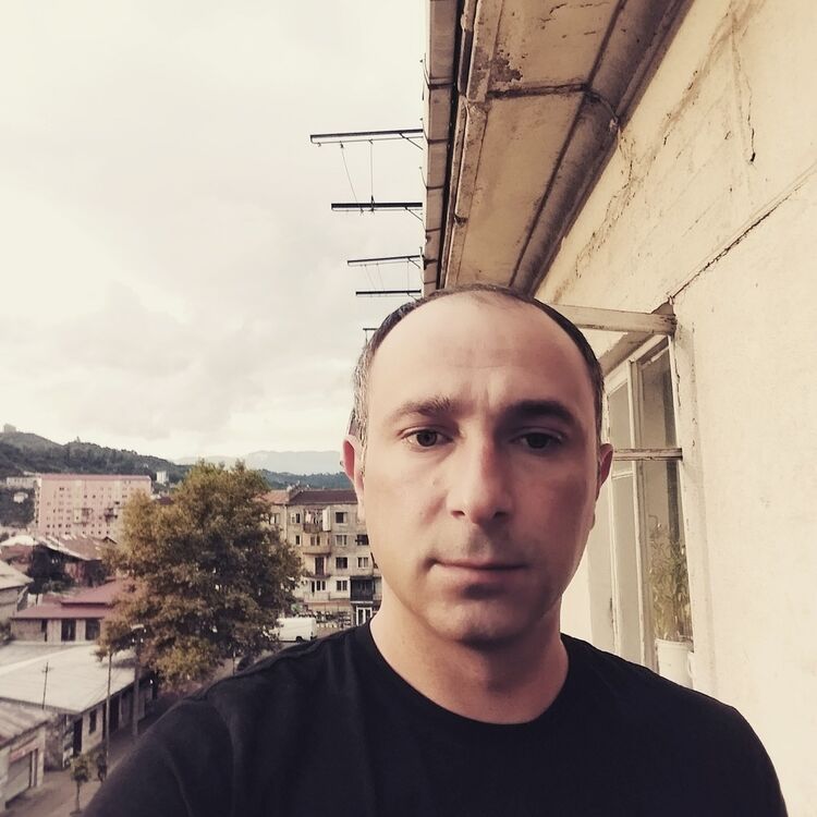  ,   Valeri, 43 ,   ,   , c 