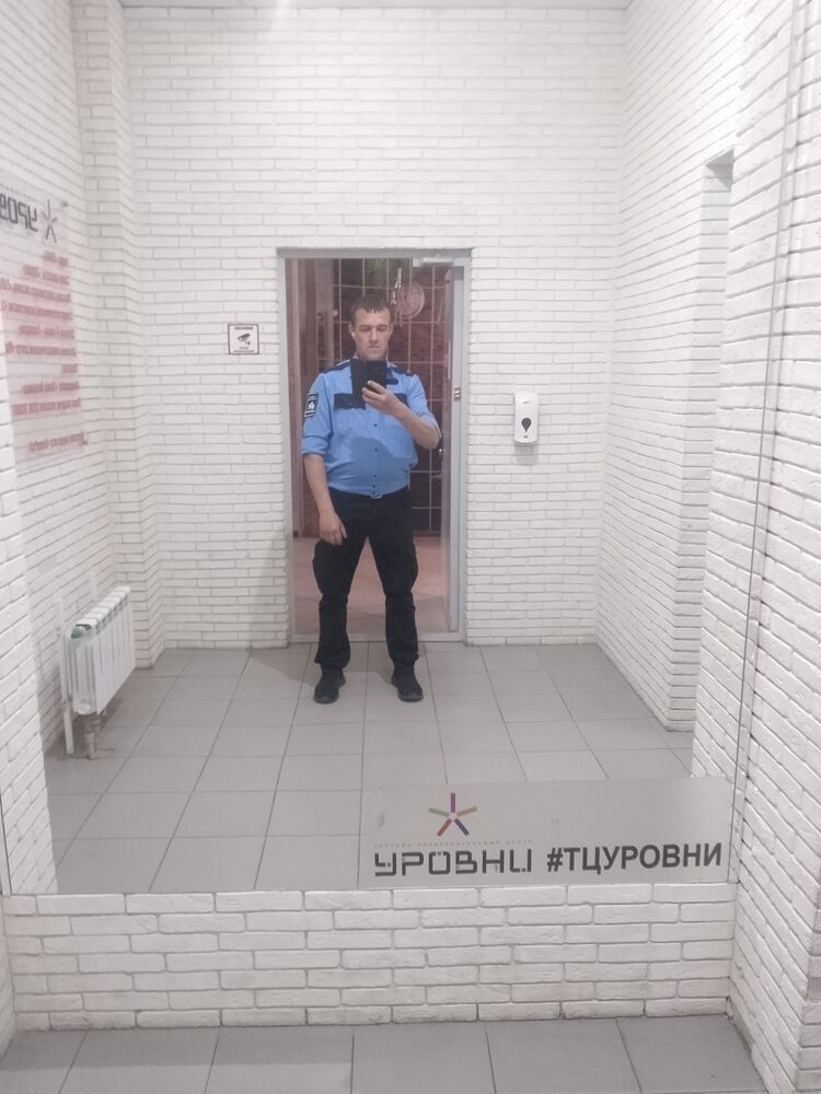  --,   Vladimir, 39 ,   ,   , c , 
