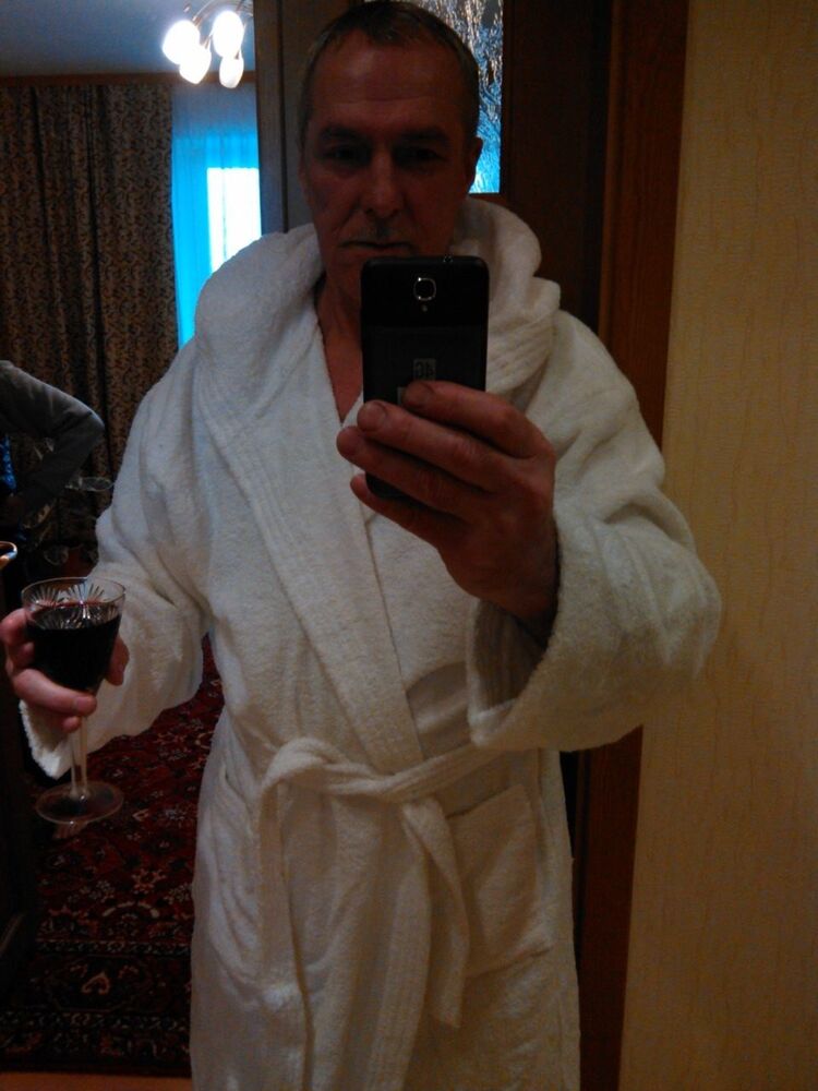  ,   Sergej, 69 ,   ,   