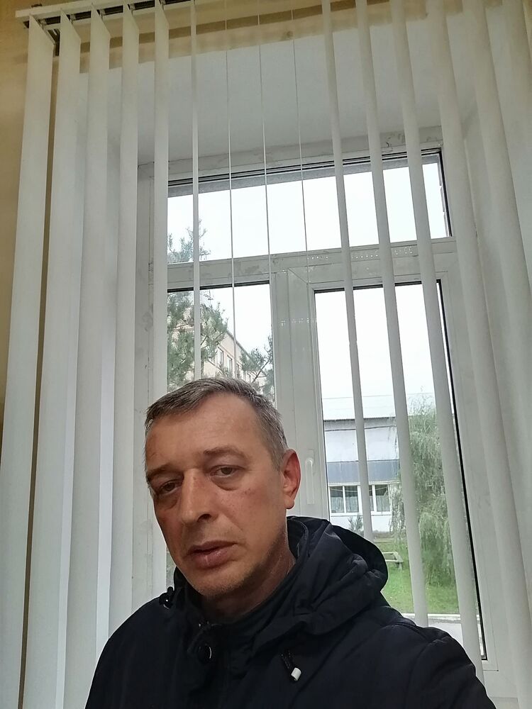  29930283  , 52 ,    