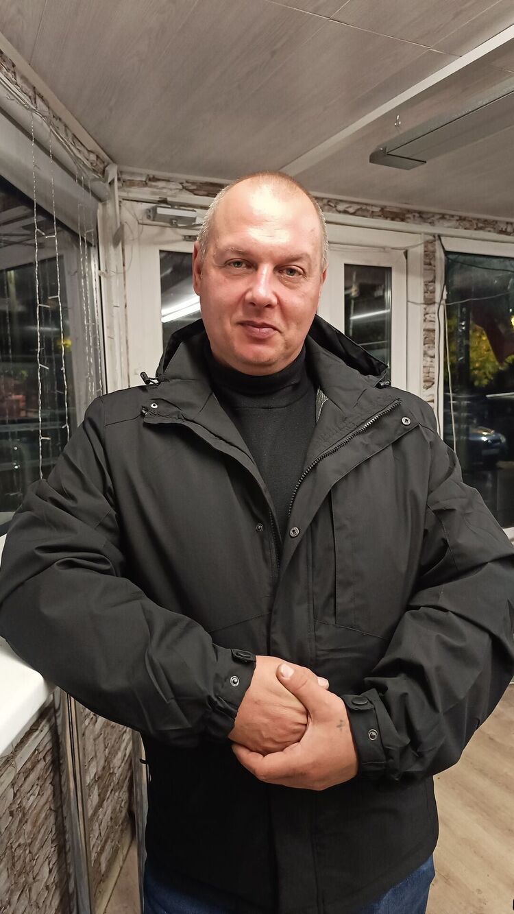  ,   Chef, 47 ,   ,   