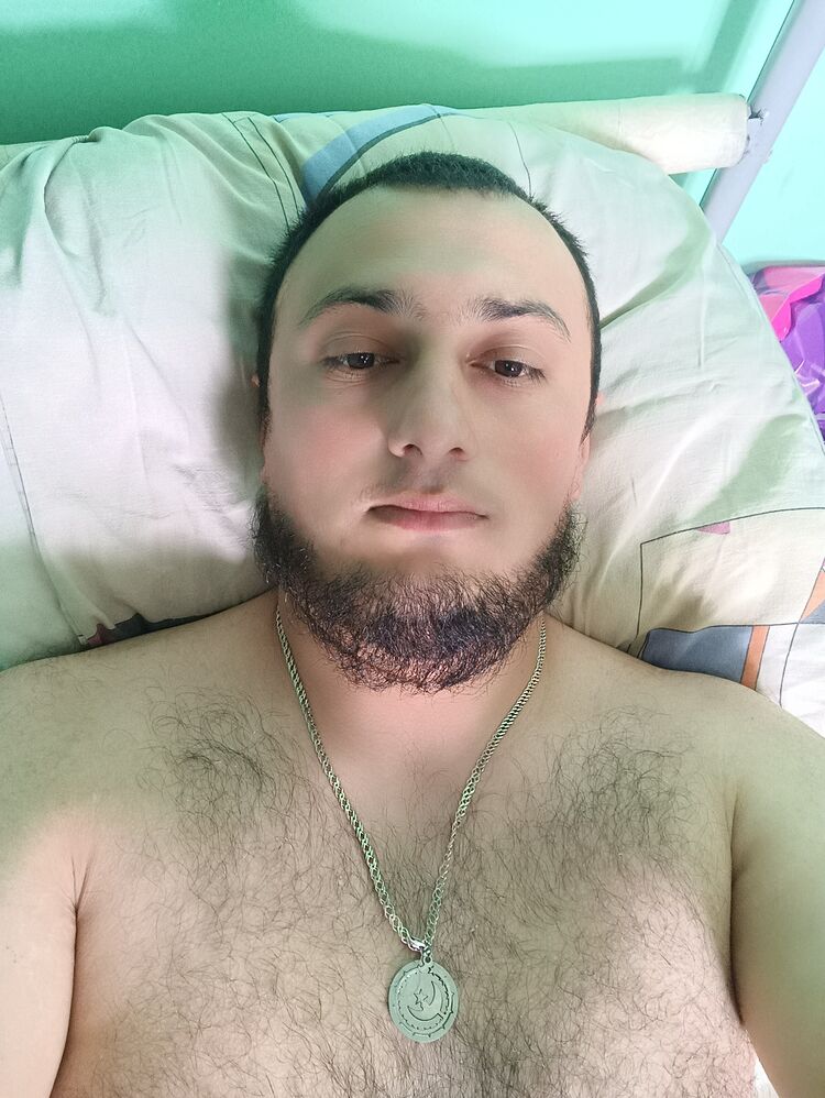  52827943  , 34 ,    