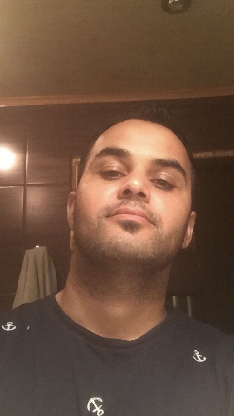  31874843  , 39 ,    