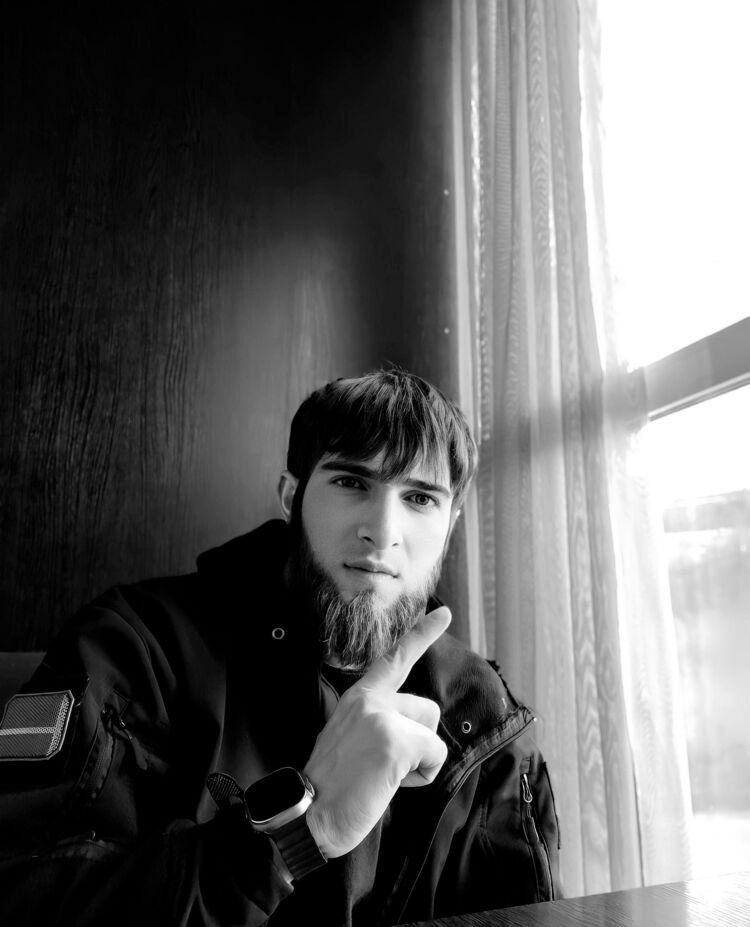  deleted,   Ali, 18 ,   ,   