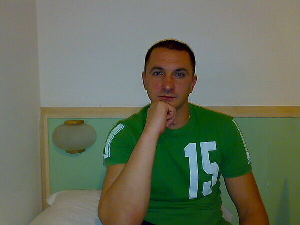  ,   Alex, 36 ,   c 