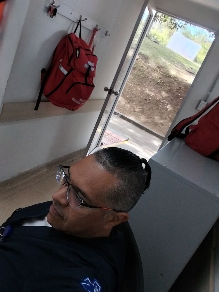  ,   Mickey Saenz, 40 ,   ,   , c , 