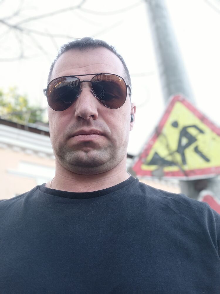  ,   Dima, 44 ,   ,   , c , 